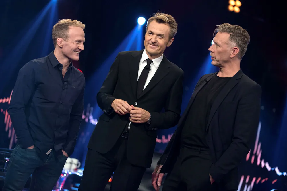 Fredrik Skavlan (midten) sammen med bryter Stig-André Berge (til venstre) og skuespiller Mikael Persbrandt.