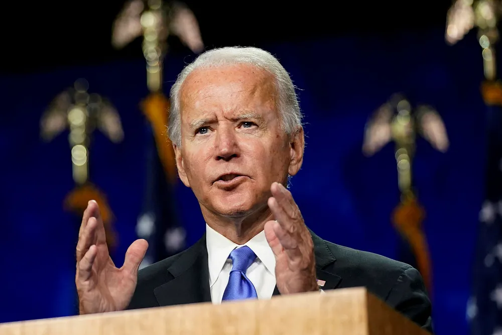 Demokratenes presidentkandidat Joe Biden, som stort sett har drevet valgkamp hjemmefra, sier torsdag at han skal besøke delstater som kan avgjøre høsten valg.