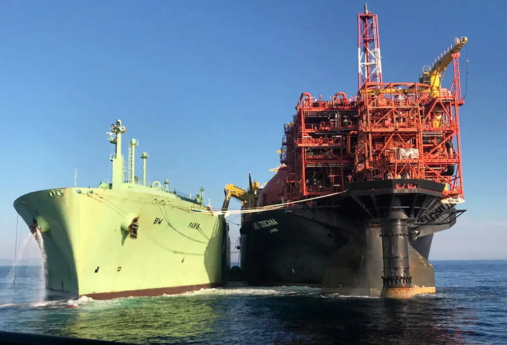 In operation: the BW Paris offloads a cargo from the Toscana FSRU in the Mediterranean Sea