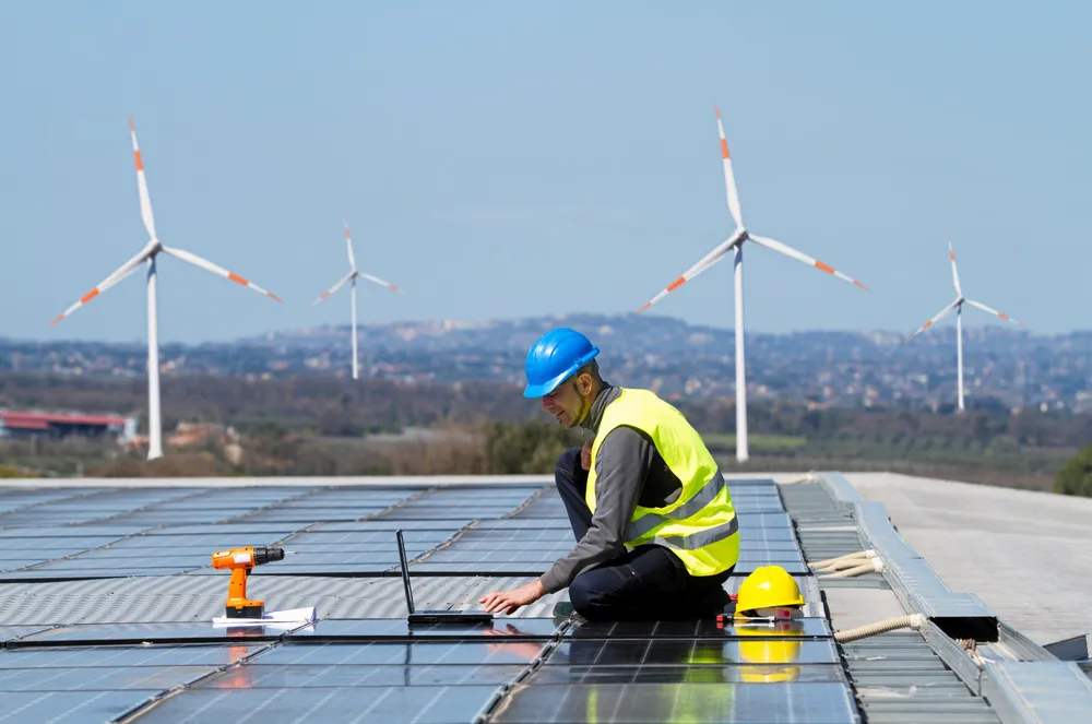 Wind, solar and batteries all saw strong numbers in Q2.