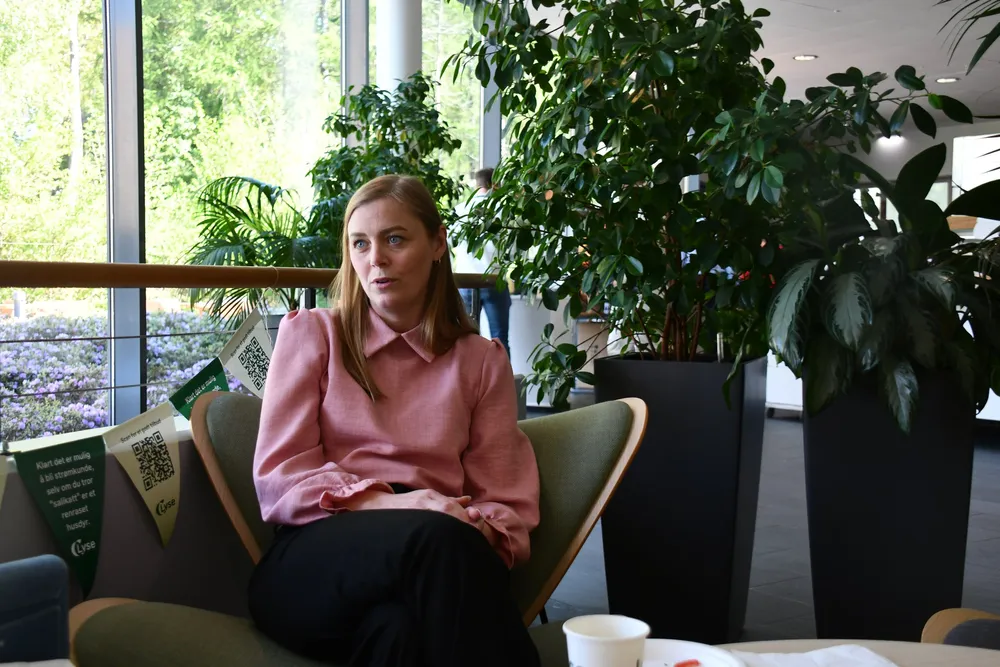 – Det er ingenting bra med det. Det oppnår ingenting. Det er bare et suibsidesluk, en sløsing med penger på et eller annet tull. Dette er inntrykket av norsk klimapolitikk, og det er helt feil, sier nestleder i Høyre Tina Bru.