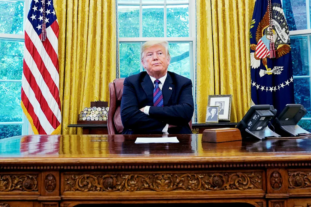 USAs president Donald Trump utsetter møtet med visejustisminister Rod Rosenstein til neste uke.