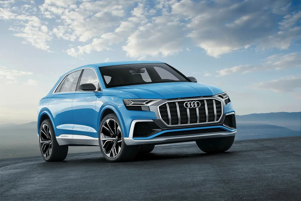 Her er Audi Q8 i fargen Bombay blue. Foto: Audi