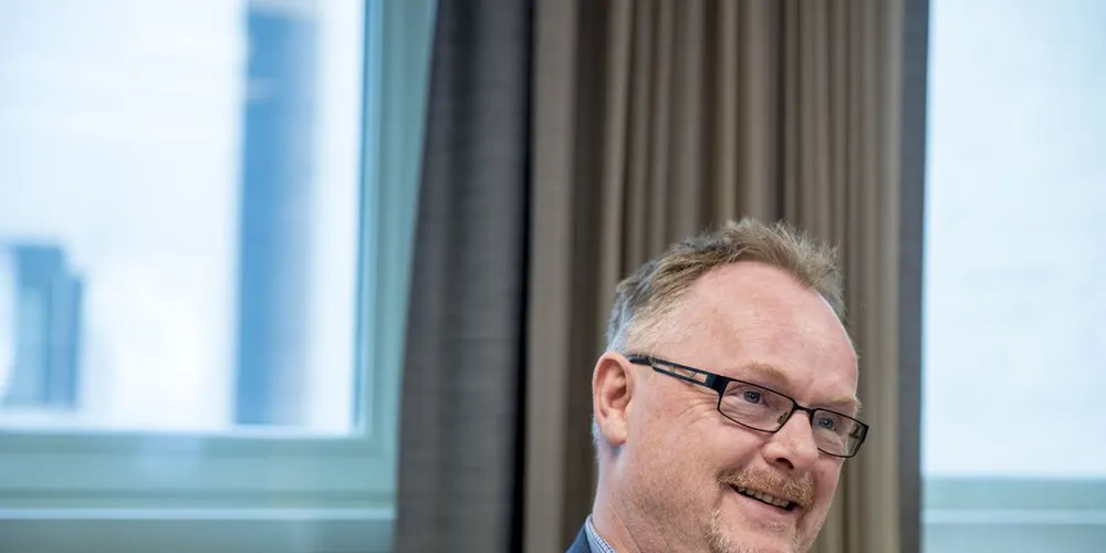 Partifellene til Fiskeriminister Per Sandberg (Frp) støtter pliktmeldingen. Foto: Fartein Rudjord, DN