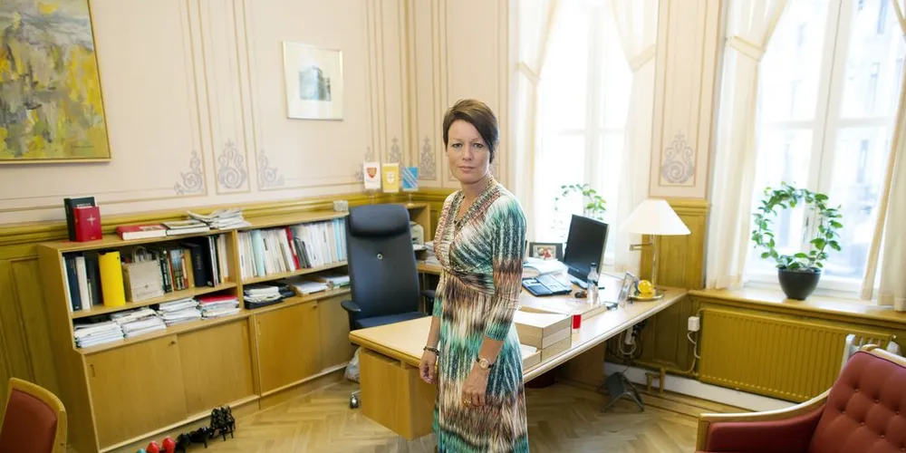 Line Henriette Hjemdal (KrF) advarer representantene fra FrP og Høyre mot språkbruken deres fra Stortingets talerstol. Arkivfoto: Øyvind Elvsborg/DN