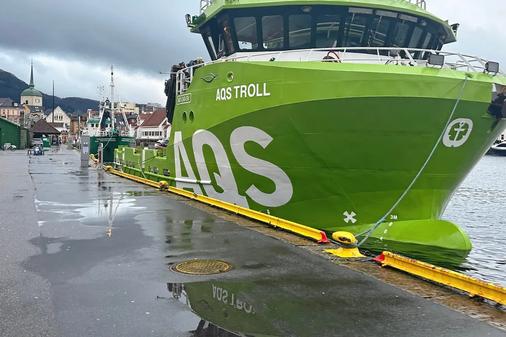 Et fond kjøper halve rederiet AQS. Her er «AQS Troll», ett av 16 servicefartøy i selskapet.