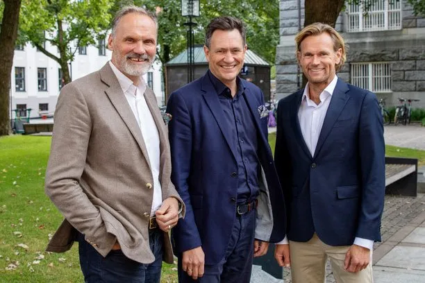  Klaus-Anders Nysteen (fra venstre), Bent Gjendem og Gustav Gotteberg i nye Heder Bank.