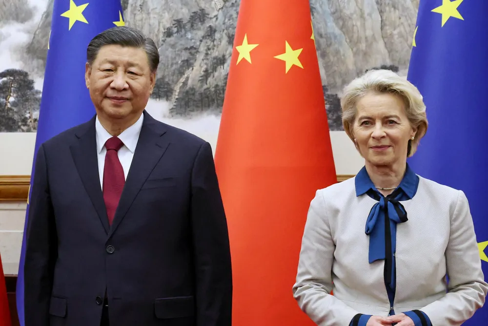 China's President Xi Jinping welcomes EU Commission President Ursula von der Leyen on a visit to Beijing in 2023.