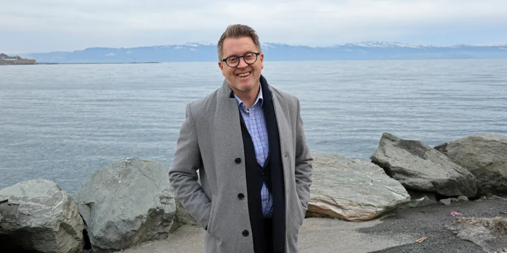 Øyvind André Haram er aktiv på Twitter, men meiner det er vanskelegare å meina ting i dag. – Definitivt, for det du kan ikkje ha noko feil. Det trur eg er litt av grunnen til at så få har lyst å bli politikarar. I tillegg til at det har blitt slik at ålmenta skal vita alt om offentlege personar.