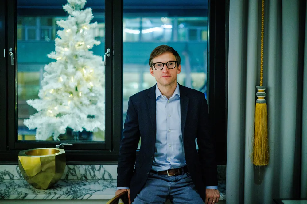 Chris Miller skrev boken som gjorde at verden skjønner hvor avhengig den er av ett selskap på Taiwan. Onsdag skal han holde foredrag på Skagenfondenes nyttårskonferanse i Oslo.