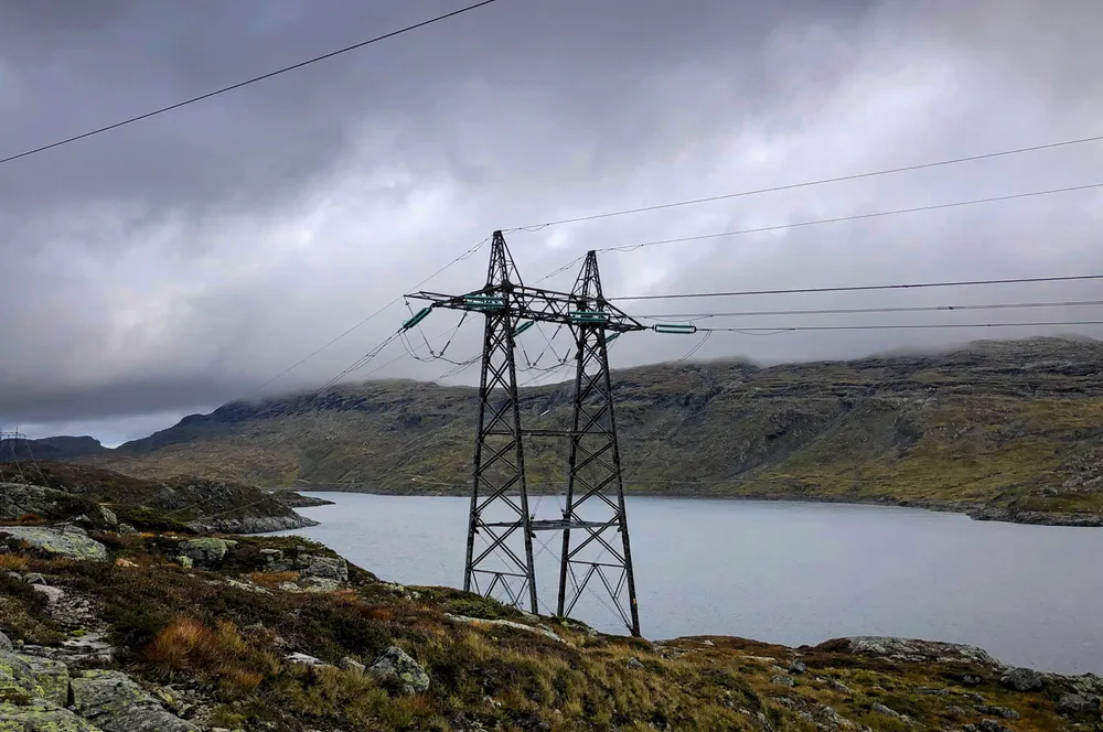 Fyllingsgraden er over normalen og strømprisene er nå lavere i fire av fem prisområder enn for fem år siden – før energikrisen og de nyeste utenlandsforbindelsene.