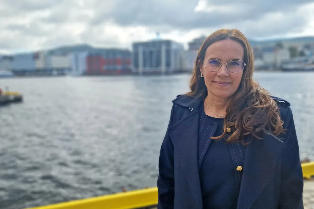 Fiskeri- og havminister Marianne Sivertsen Næss, avbildet utenfor Kystens Næringslivs kontorer.