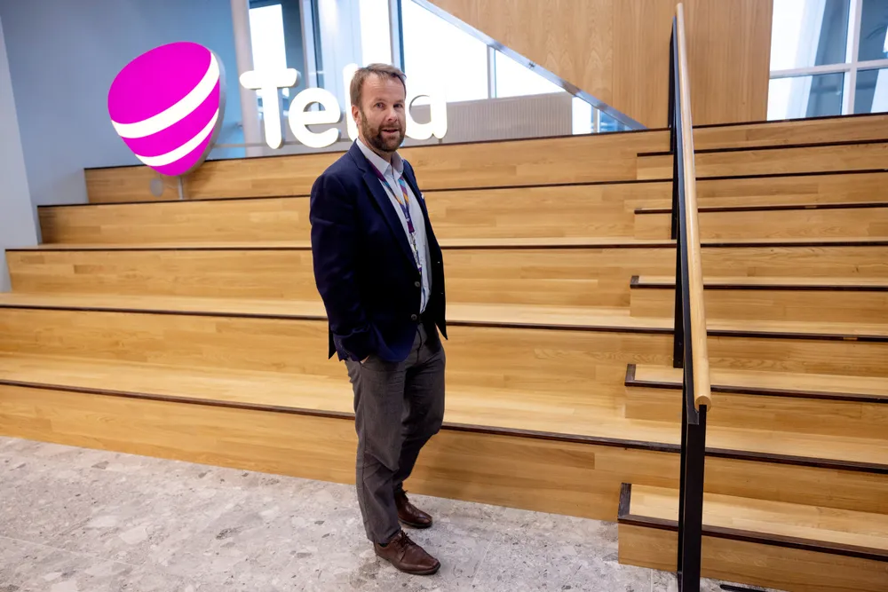 – Frekvenser er en naturressurs som vi «låner» en gitt periode av samfunnet, og de årlige avgiftene kan absolutt ses på som en grunnrenteskatt, sier kommunikasjonsdirektør Henning Lunde i Telia Norge.