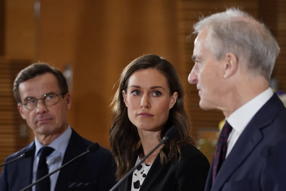 Statsminister Jonas Gahr Støre, Finlands daværende statsminister Sanna Marin og Sveriges statsminister Ulf Kristersson deltok på Nordisk råds sesjon i Helsingfors i fjor.