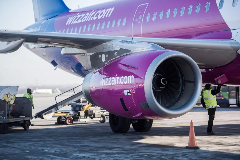 Ungarske Wizz Air har slått seg opp som et lavprisselskap i Øst-Europa, og inntar stadig nye markeder. Sist ute er norsk innenriks, men besetningen flys inn fra utlandet. Bildet er fra Budapest i Ungarn.