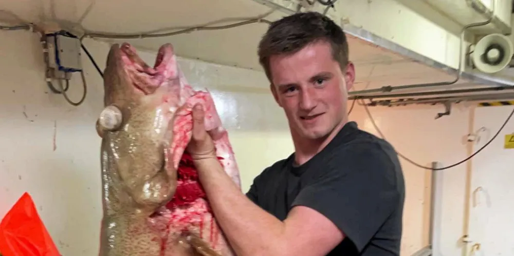 Hans Mathias Lien jobber som maskinistlæring på fiskebåt.