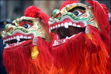 Chinese Lion: Lion Fund Management is set to launch the country¿s first mutual fund that invests in overseas oil and gas-related assets