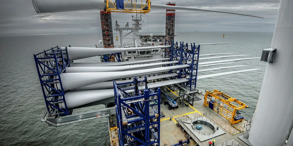 Vineyard in talks to finance largest US offshore wind farm