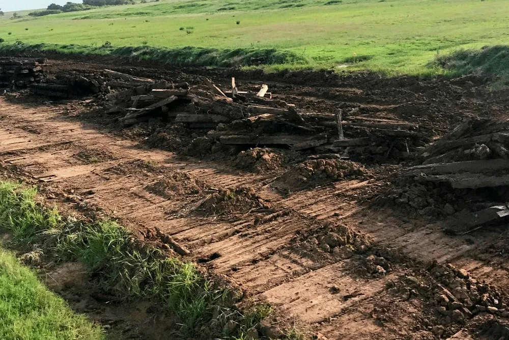 On site: debris on the Midship route