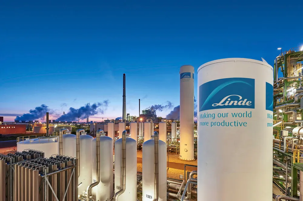 . Linde plant at Leuna, Germany.