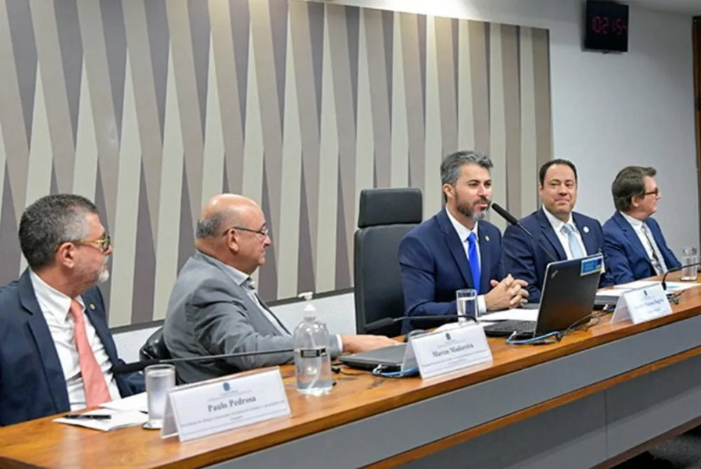 A Brazilian congressional committee debates amendments to the offshore wind bill last week.