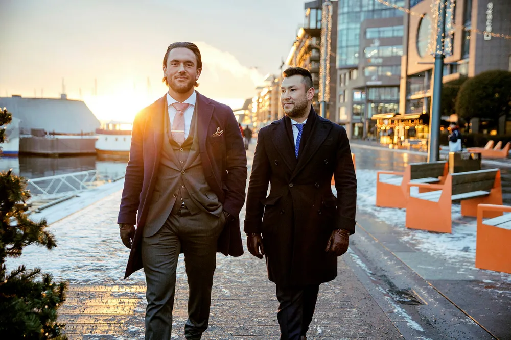 Didrik Rommen Olsen (til venstre) og Erik Eriksen, tidligere superselgere i skandaleselskapene Indigo og Omicron. Nå har Olsen fått tilbud om å bli megler i Norse Securities. Foto: Alexander Norheim
