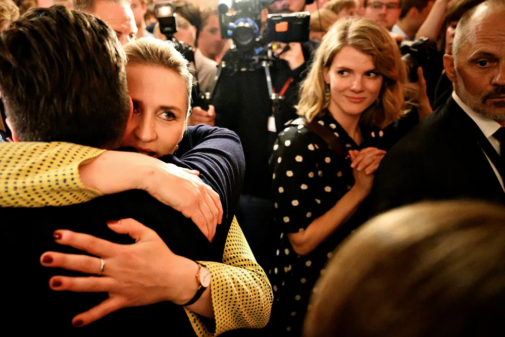 Mette Frederiksen feirer resultatet i det danske valget. Nå blir hun etter alle solemerker Danmarks neste statsminister.