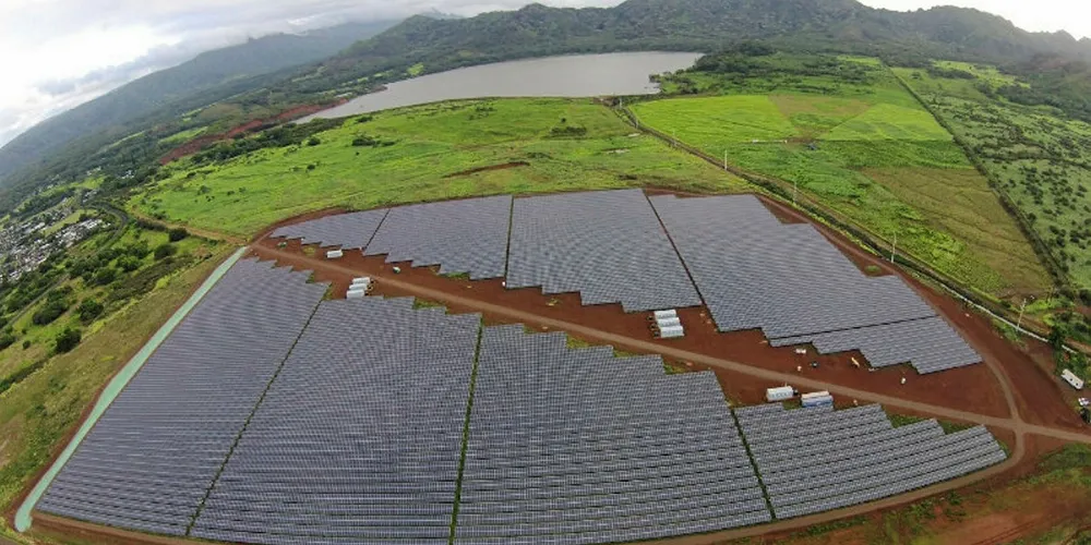A Hawaiian solar farm built by Tesla.