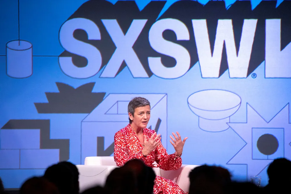 EUs konkurransesjef Margrethe Vestager vil undersøke om Apple stenger ute konkurrenter på mobilbetaling i strid med konkurransereglene. Her fra en teknologikonferanse i Austin i Texas i fjor.