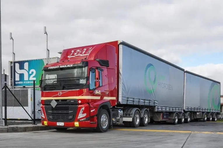 A truck at the launch of Warradarge Energy's partnership with Fenix Resources on hydrogen heavy-duty transport