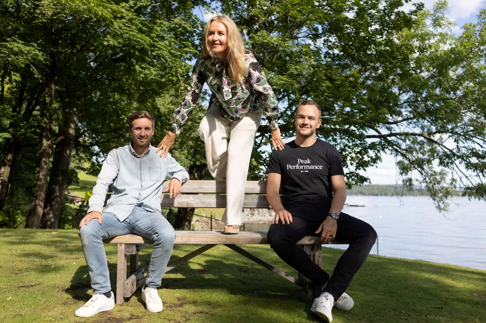 Operativ leder Jarle Snertingedalen (fra venstre), administrerende direktør Jeanette Dyhre Kvisvik og markedssjef Andreas Kristiansen i Villoid prøver å nå en omsetning på 100 millioner kroner i år.