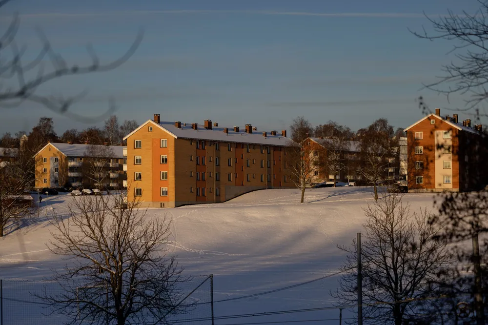 Det at folk flest kjøper bolig for å få et hjem, er ikke et argument mot boligskatt, slik jeg ser det, skriver innleggsforfatteren.