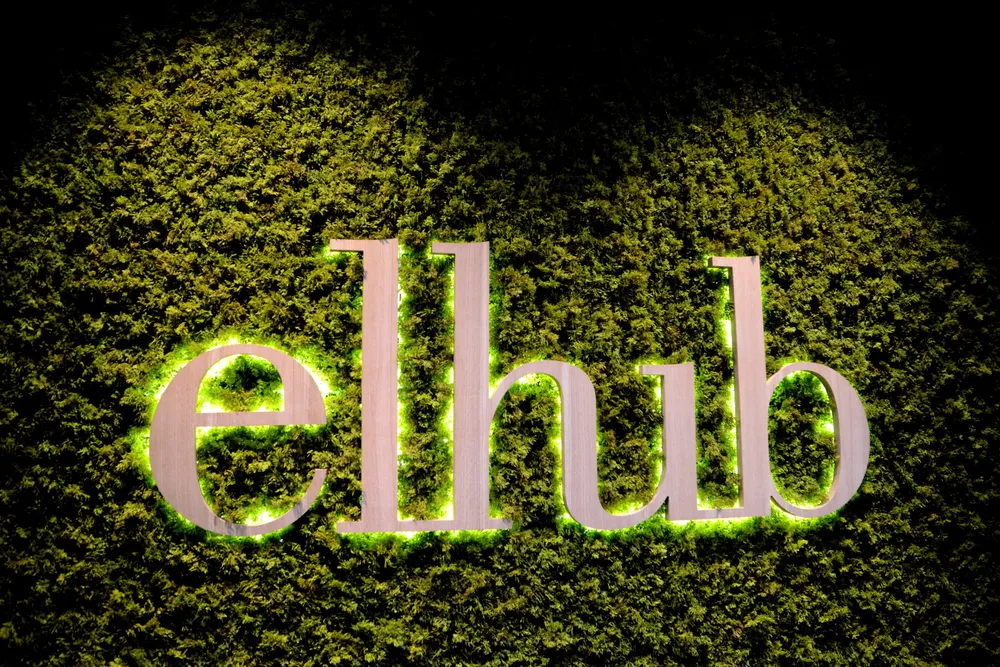 Elhub, som eies av Statnett, er klar til å ta i mot målerdata med kvartersoppløsning fra alle strømkunder. – For Elhub er håndtering av flere registreringsfrekvenser kostnadsdrivende, fastslår Statnett i en rapport til RME. Ifølge Statnett, som er avregningsansvarlig i Norge, vil standardisering med samme registreringsfrekvens for alle bidra til et mer effektivt og kundevennlig strømmarked.