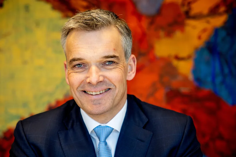 ABGs norgessjef Peter Straume må konstatere at rekordårene er over for denne gang.