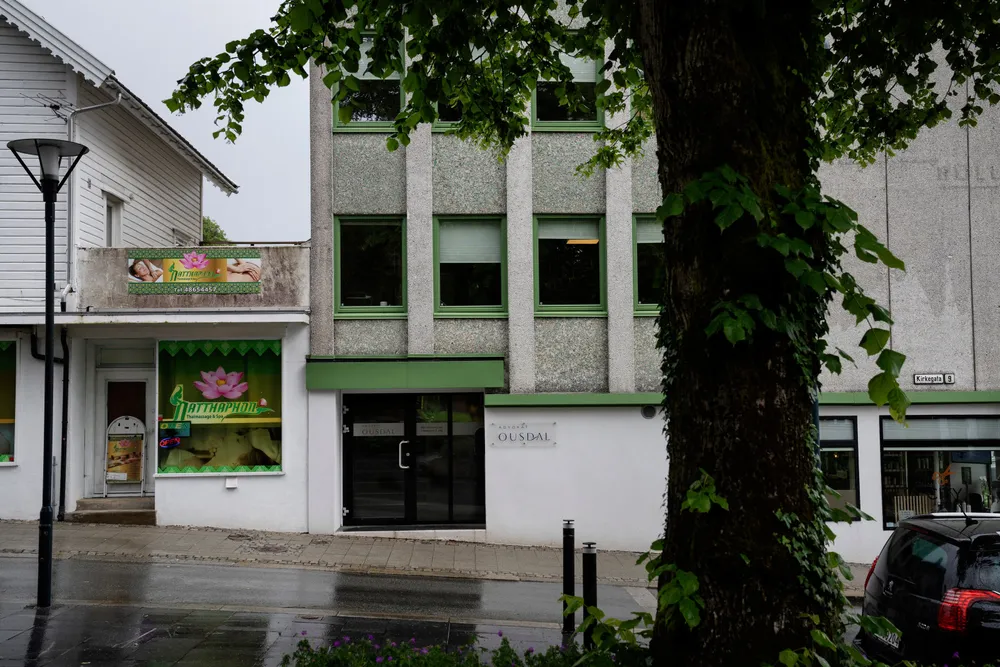 Per Asle Ousdal hadde kontorer i Sandnes sentrum, sammen med finansrådgiveren.