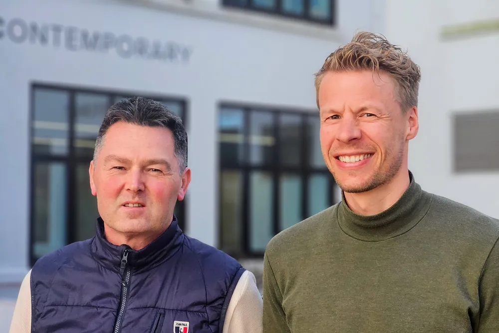 Sven Andre Naustdal og Anders Scharffscher Engeset i Metzum hadde en teori om at nettselskapenes programvare ville bli mer oppdelt. – Nå skjer det, mener de.