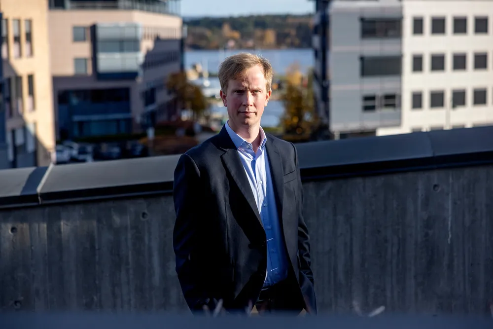 Sjefanalytiker Morten Trasti i inkassokonsernet Intrum mener rentekuttet ikke er medisinen som hjelper dem som sliter mest.