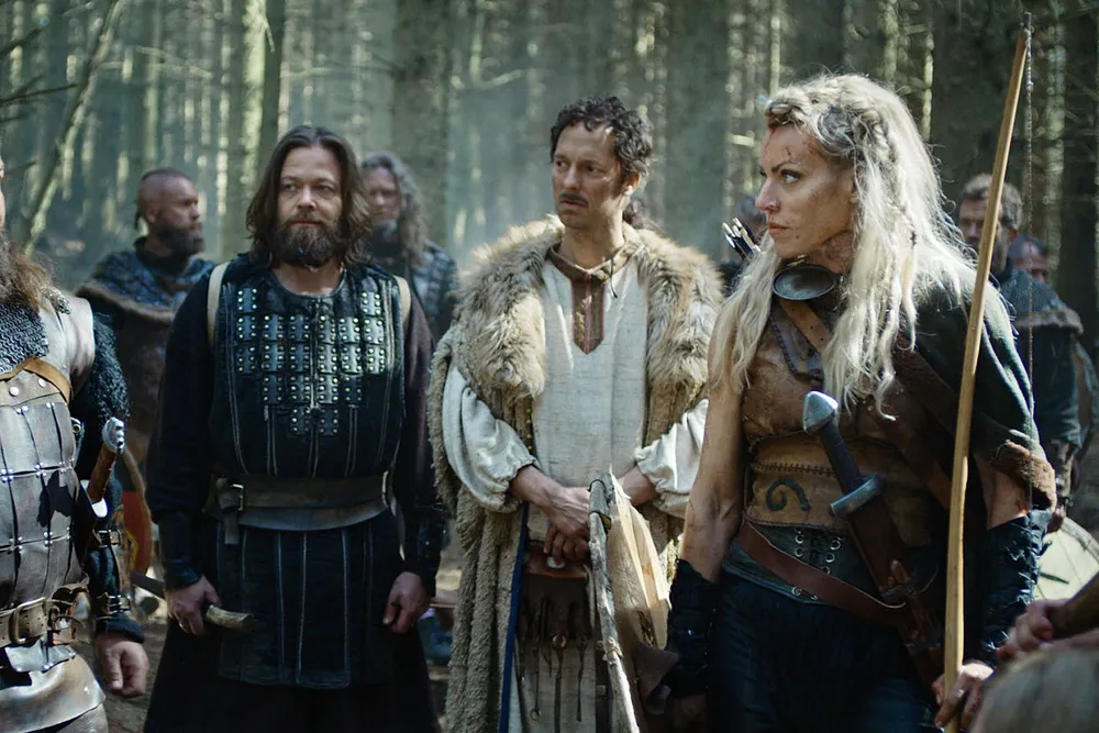I NRK-serien «Vikingane» er ættestup løsningen på eldrebølgens budsjettutfordringer. Den synes med årene lite attraktivt, skriver artikkelforfatteren.
