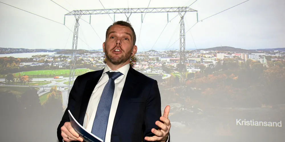 Agder Energi-sjef Steffen Syvertsen mener at det er nødvendig med nytenkning rundt finansiering av nettutbygging.