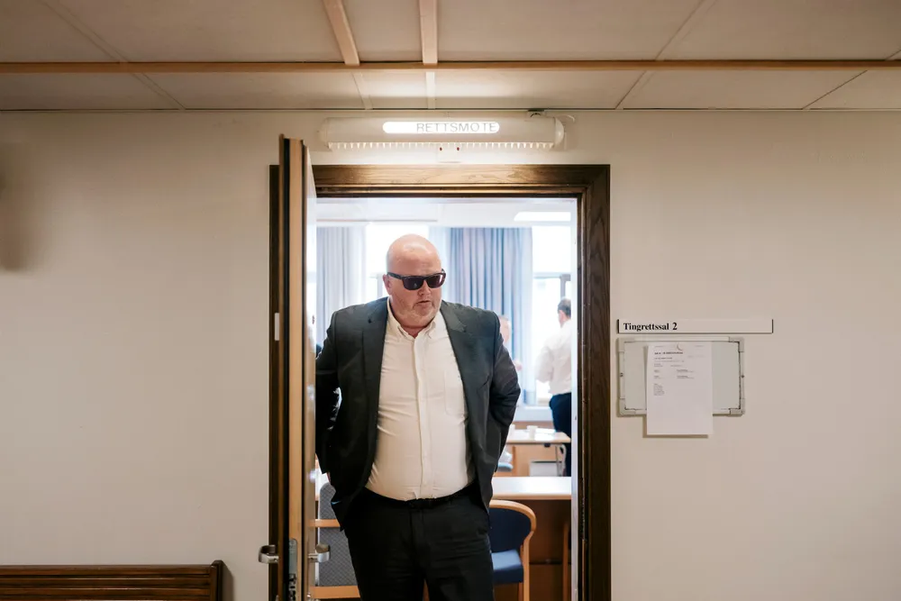 Tore Ivar Slettemoen har vært i flere rettssaker etter sitt turbulente partnerskap med vindkraftgründer Lars Helge Helvig. Nå saksøkes han av en annen tidligere partner for 70 millioner kroner.