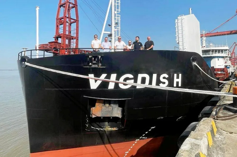 «Vigdis H» før avreise fra det kinesiske verftet.