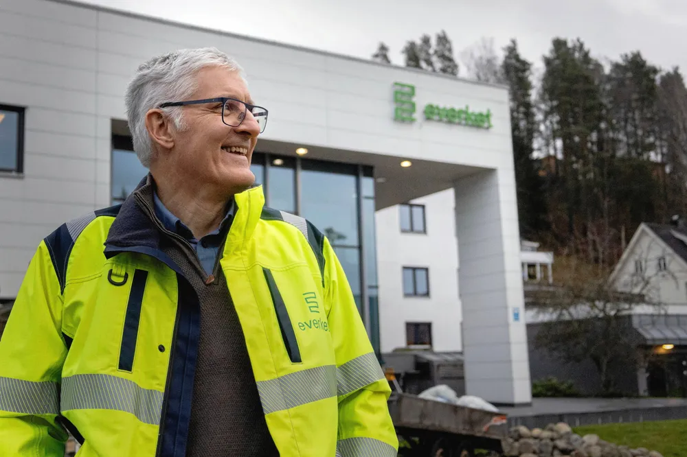 Ingar Tollum Andersen har ingen planer om å gi opp driften av nettselskapet Everket. Selskapet ligger på Notodden i Telemark og eies av Notodden Energi Holding.