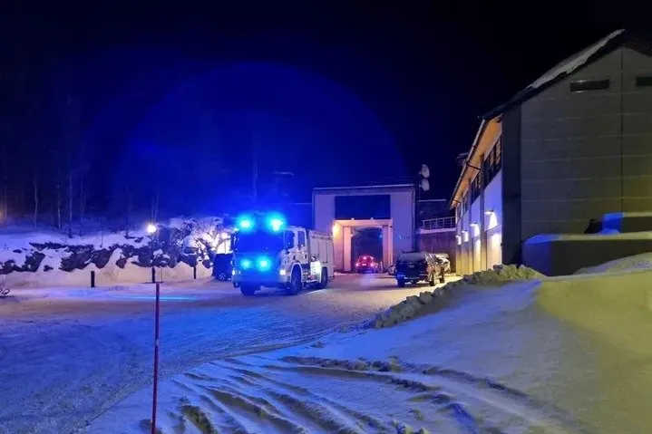 17. januar 2023 rykket brannvesenet ut til Straumsmo Kraftverk. Skadene fra hendelsen og funn av asbest har medført stort produksjonstap for vannkraftverket i Troms.