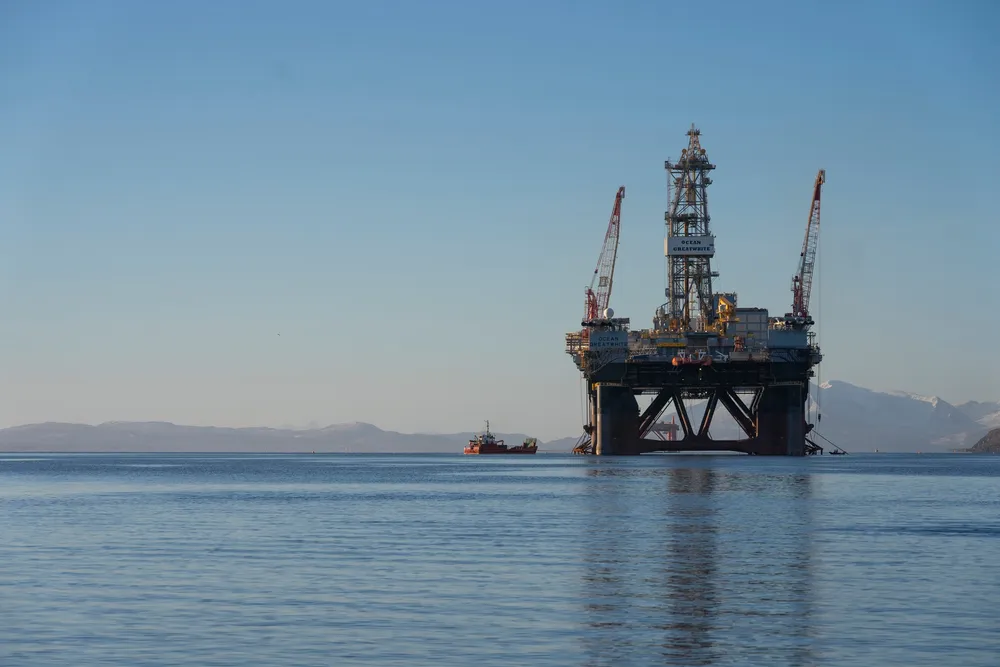 The semi-submersible drilling rig Ocean GreatWhite.