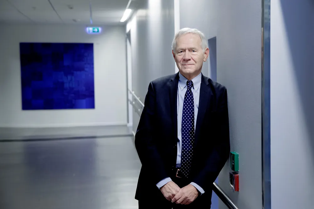 Dersom distriktene ønsker seg flere unge fra storbyene, må de blant annet se på andre skattefordeler enn en lav formuesskatt, mener professor Victor Norman.