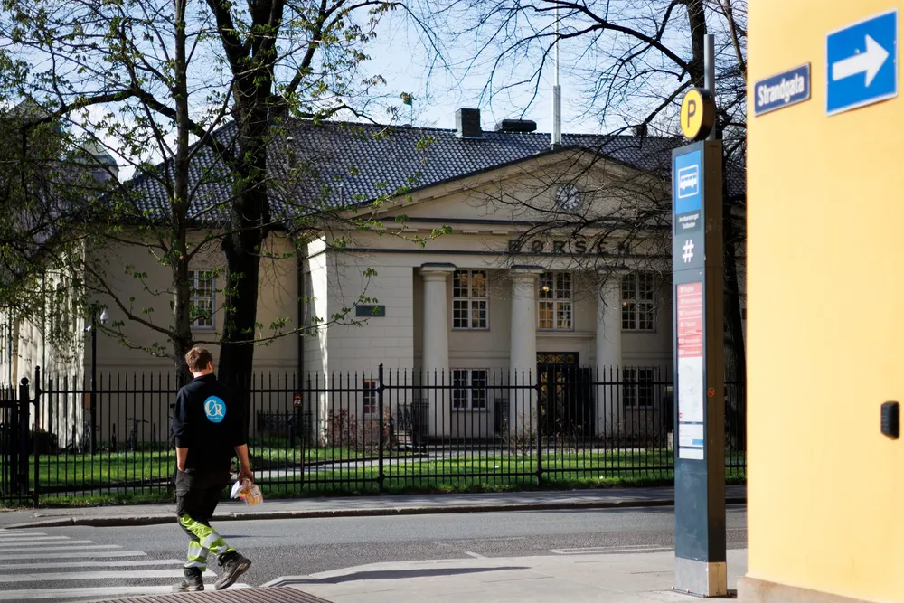 Hovedindeksen på Oslo Børs har lagt bak seg en lang rekke dager med små kursløft.