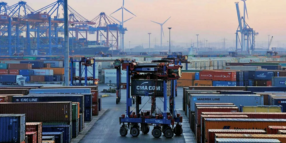 A visit to facilities in the port of Hamburg is included in the mission