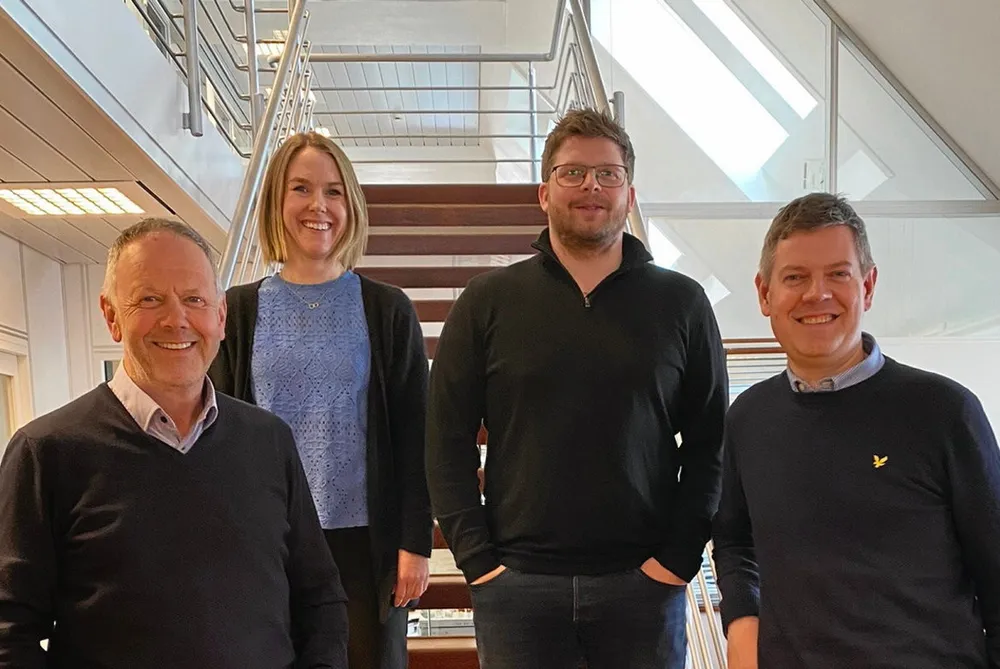Fremme fra venstre: Bjørn-Oscar Kløvning (SVP Offshore & Renewables) og Stig Roe Hauge ( Chief Designer-Offshore Vessels) Bake fra venstre: Anne Mari Lausund Relling (Sales Manager Offshore and Renewables) og Kjetil Nyvoll ( Design Manager).