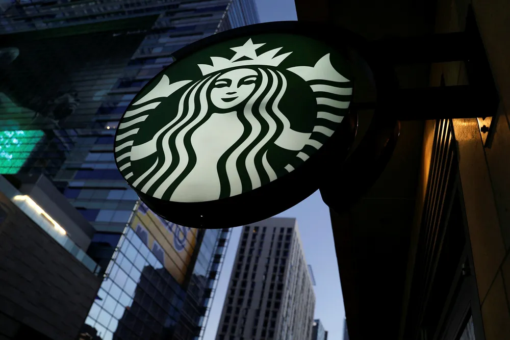 Selskaper innen detaljhandel er mer negativt påvirket etter publisering av svartelisten enn firmaer i andre næringer. I 2012 ble Starbucks boikottet av forbrukere etter at det ble avslørt at selskapet ikke hadde betalt bedriftsskatt siden etableringen i Storbritannia.