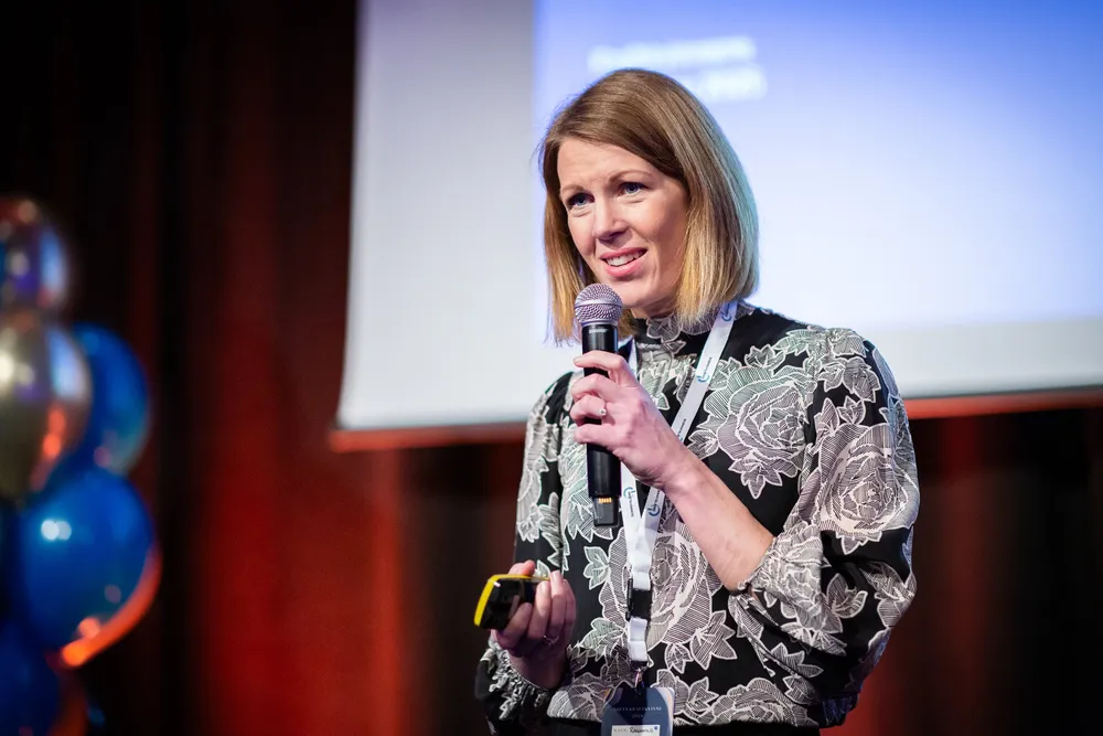 Konsernsjef Ragnhild Janbu Fresvik kan konstatere at Eviny deler ut 70 prosent av underliggende resultat som utbytte til eierne. Selskapet ligger fra får på utbyttetoppen blant kraftkonsernene.